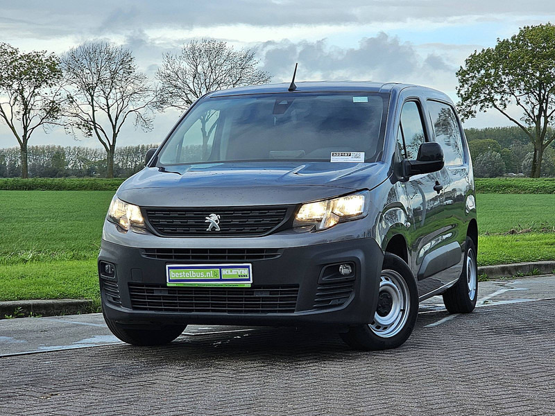 Peugeot Partner  1.5 BHDI 102 - Jakeluauto: kuva Peugeot Partner  1.5 BHDI 102 - Jakeluauto Peugeot Partner  1.5 BHDI 102 - Jakeluauto: kuva Peugeot Partner  1.5 BHDI 102 - Jakeluauto