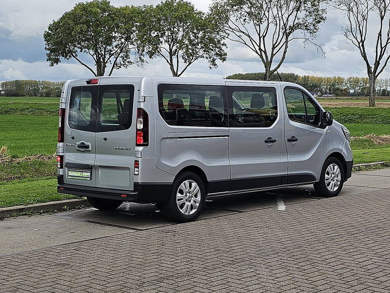 Renault Trafic 2.0 DCI ac aut. 8 pers EURO6 - Minibussi, Pikkubussi: kuva Renault Trafic 2.0 DCI ac aut. 8 pers EURO6 - Minibussi, Pikkubussi Renault Trafic 2.0 DCI ac aut. 8 pers EURO6 - Minibussi, Pikkubussi: kuva Renault Trafic 2.0 DCI ac aut. 8 pers EURO6 - Minibussi, Pikkubussi