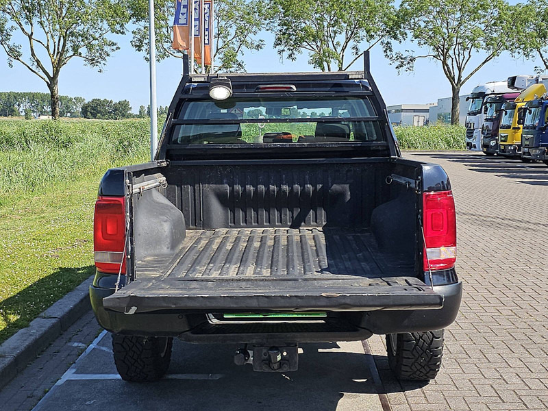 Avolava-auto Volkswagen Amarok 2.0 TDI Dubbel Cabine 4x4 AC: kuva Avolava-auto Volkswagen Amarok 2.0 TDI Dubbel Cabine 4x4 AC