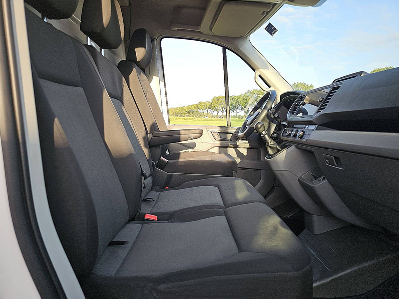 Jakeluauto Volkswagen Crafter 50 2.0 ac EURO6: kuva Jakeluauto Volkswagen Crafter 50 2.0 ac EURO6