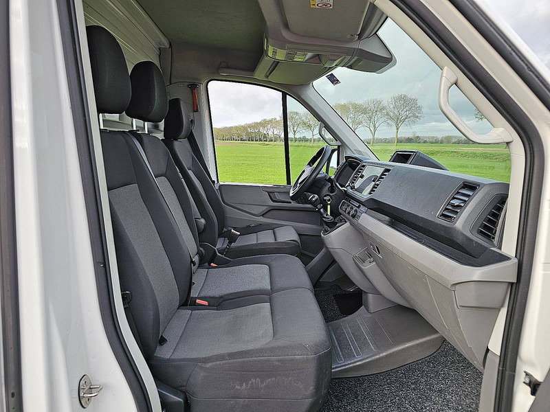 Jakeluauto Volkswagen Crafter 50 2.0 ac carplay EURO6: kuva Jakeluauto Volkswagen Crafter 50 2.0 ac carplay EURO6