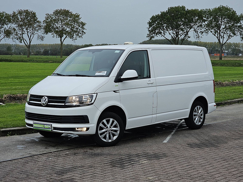 Volkswagen Transporter 2.0 TDI 115 EDITION L1H1 - Pieni pakettiauto: kuva Volkswagen Transporter 2.0 TDI 115 EDITION L1H1 - Pieni pakettiauto Volkswagen Transporter 2.0 TDI 115 EDITION L1H1 - Pieni pakettiauto: kuva Volkswagen Transporter 2.0 TDI 115 EDITION L1H1 - Pieni pakettiauto