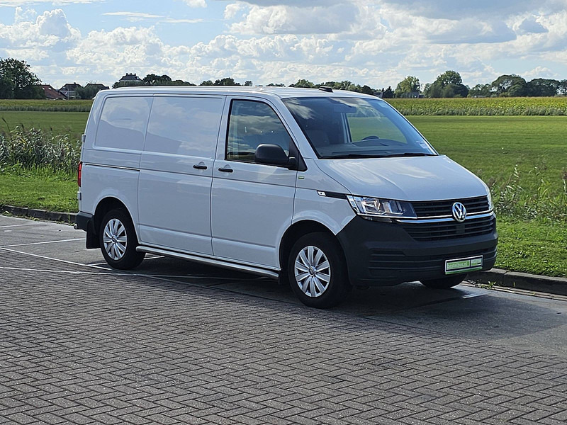 Volkswagen Transporter 2.0 TDI ac carplay EURO6 - Pieni pakettiauto: kuva Volkswagen Transporter 2.0 TDI ac carplay EURO6 - Pieni pakettiauto Volkswagen Transporter 2.0 TDI ac carplay EURO6 - Pieni pakettiauto: kuva Volkswagen Transporter 2.0 TDI ac carplay EURO6 - Pieni pakettiauto