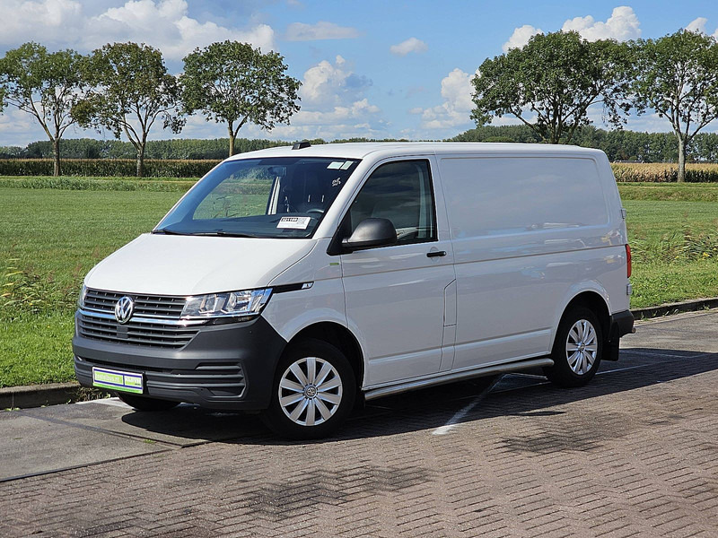 Volkswagen Transporter 2.0 TDI ac carplay EURO6 - Pieni pakettiauto: kuva Volkswagen Transporter 2.0 TDI ac carplay EURO6 - Pieni pakettiauto Volkswagen Transporter 2.0 TDI ac carplay EURO6 - Pieni pakettiauto: kuva Volkswagen Transporter 2.0 TDI ac carplay EURO6 - Pieni pakettiauto