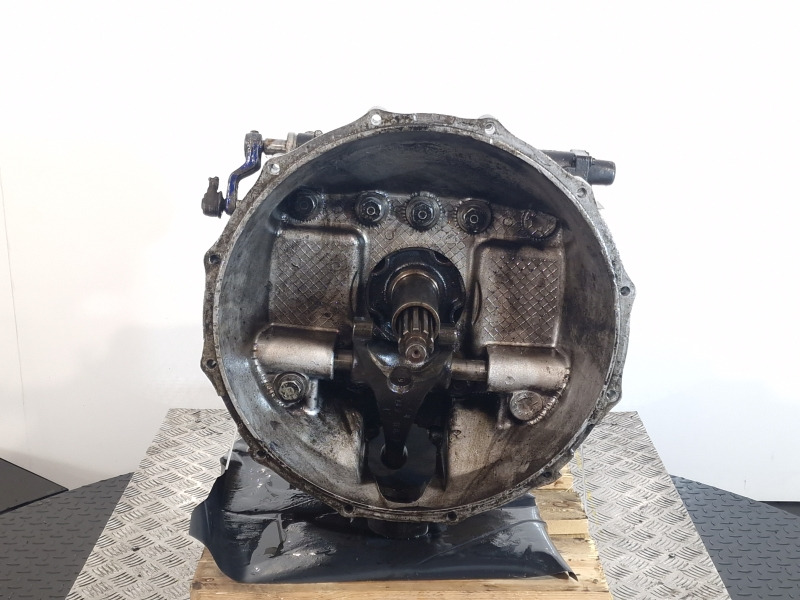 Eaton FSO/5206B V Y05192 Gearbox - Vaihdelaatikko: kuva Eaton FSO/5206B V Y05192 Gearbox - Vaihdelaatikko Eaton FSO/5206B V Y05192 Gearbox - Vaihdelaatikko: kuva Eaton FSO/5206B V Y05192 Gearbox - Vaihdelaatikko