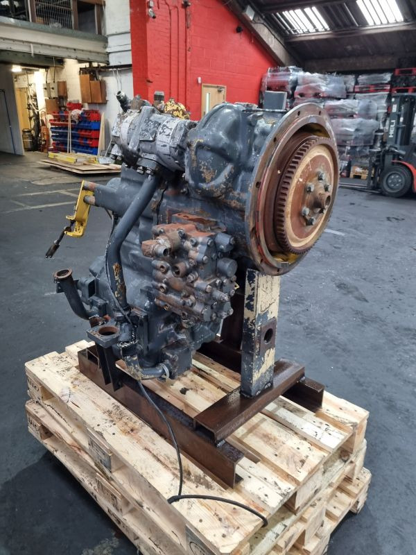 Komatsu WA320-3 Gearbox (Plant) - Vaihdelaatikko - Rakennuskoneet: kuva Komatsu WA320-3 Gearbox (Plant) - Vaihdelaatikko - Rakennuskoneet Komatsu WA320-3 Gearbox (Plant) - Vaihdelaatikko - Rakennuskoneet: kuva Komatsu WA320-3 Gearbox (Plant) - Vaihdelaatikko - Rakennuskoneet