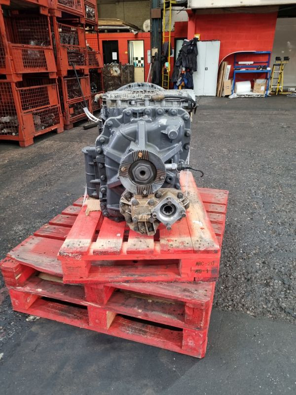Volvo AT2412C Gearbox - Vaihdelaatikko: kuva Volvo AT2412C Gearbox - Vaihdelaatikko Volvo AT2412C Gearbox - Vaihdelaatikko: kuva Volvo AT2412C Gearbox - Vaihdelaatikko