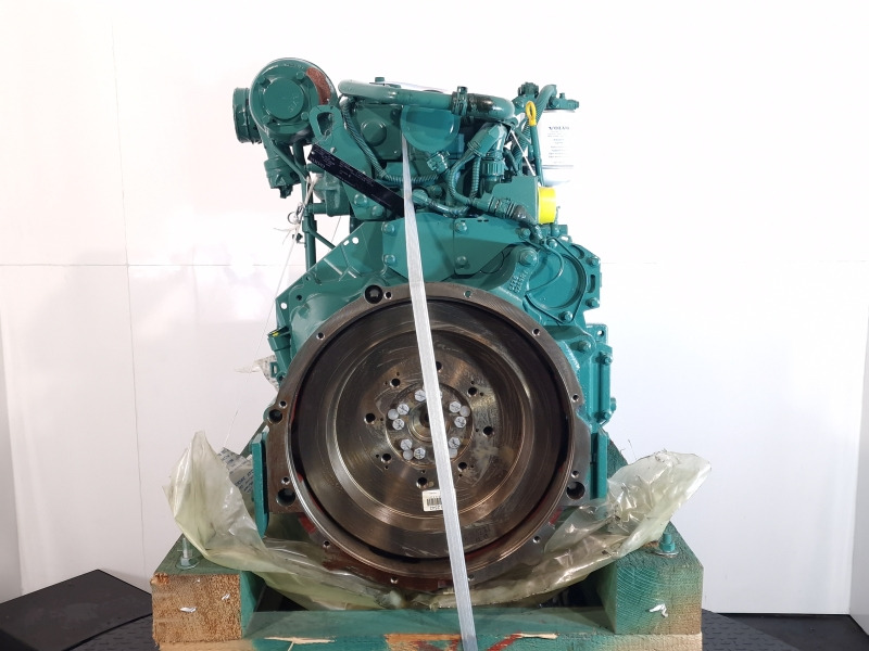 Volvo EC210B Excavator D6D EGE2 New Engine (Plant) - Moottori - Rakennuskoneet: kuva Volvo EC210B Excavator D6D EGE2 New Engine (Plant) - Moottori - Rakennuskoneet Volvo EC210B Excavator D6D EGE2 New Engine (Plant) - Moottori - Rakennuskoneet: kuva Volvo EC210B Excavator D6D EGE2 New Engine (Plant) - Moottori - Rakennuskoneet