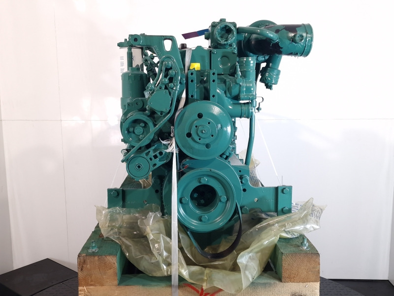 Volvo EC210B Excavator D6D EGE2 New Engine (Plant) - Moottori - Rakennuskoneet: kuva Volvo EC210B Excavator D6D EGE2 New Engine (Plant) - Moottori - Rakennuskoneet Volvo EC210B Excavator D6D EGE2 New Engine (Plant) - Moottori - Rakennuskoneet: kuva Volvo EC210B Excavator D6D EGE2 New Engine (Plant) - Moottori - Rakennuskoneet