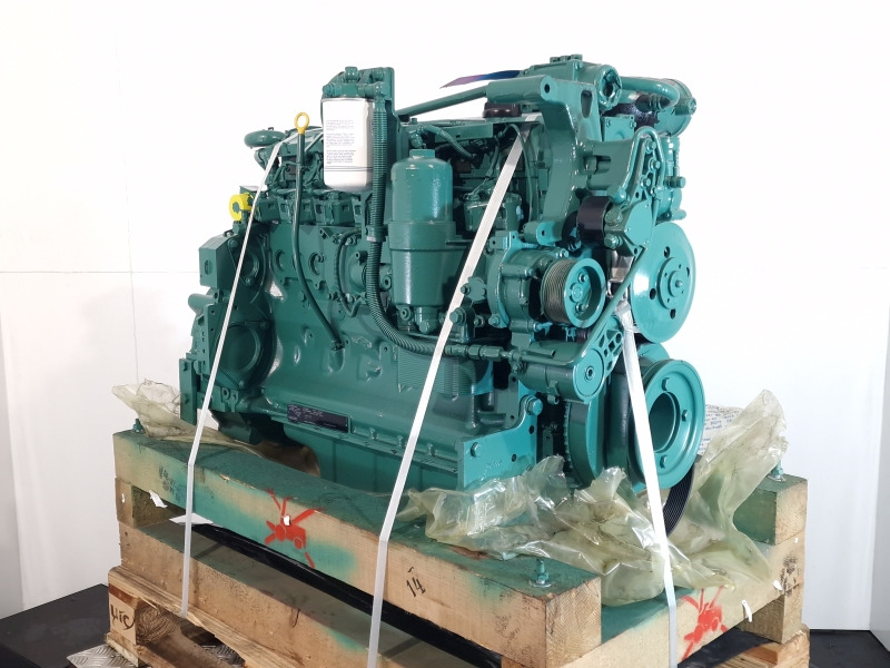 Volvo EC210B Excavator D6D EGE2 New Engine (Plant) - Moottori - Rakennuskoneet: kuva Volvo EC210B Excavator D6D EGE2 New Engine (Plant) - Moottori - Rakennuskoneet Volvo EC210B Excavator D6D EGE2 New Engine (Plant) - Moottori - Rakennuskoneet: kuva Volvo EC210B Excavator D6D EGE2 New Engine (Plant) - Moottori - Rakennuskoneet