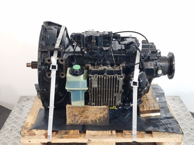 ZF 6AS1000TO Volvo Spec Gearbox - Vaihdelaatikko: kuva ZF 6AS1000TO Volvo Spec Gearbox - Vaihdelaatikko ZF 6AS1000TO Volvo Spec Gearbox - Vaihdelaatikko: kuva ZF 6AS1000TO Volvo Spec Gearbox - Vaihdelaatikko
