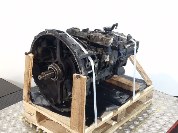 ZF 6S1000TO Gearbox - Vaihdelaatikko: kuva ZF 6S1000TO Gearbox - Vaihdelaatikko ZF 6S1000TO Gearbox - Vaihdelaatikko: kuva ZF 6S1000TO Gearbox - Vaihdelaatikko