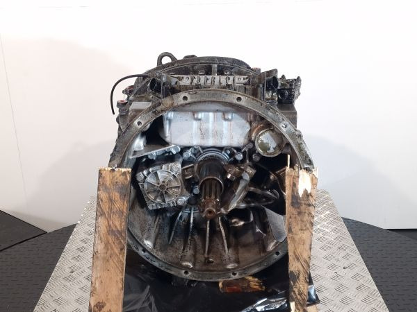 ZF Astronic 12AS1210TO Gearbox - Vaihdelaatikko: kuva  ZF Astronic 12AS1210TO Gearbox - Vaihdelaatikko ZF Astronic 12AS1210TO Gearbox - Vaihdelaatikko: kuva  ZF Astronic 12AS1210TO Gearbox - Vaihdelaatikko