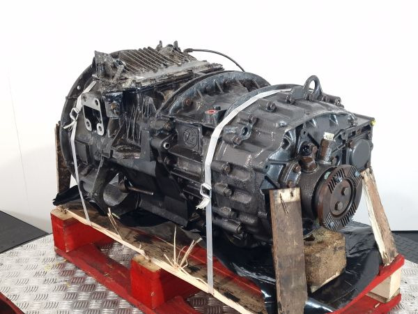 ZF Astronic 12AS1210TO Gearbox - Vaihdelaatikko: kuva  ZF Astronic 12AS1210TO Gearbox - Vaihdelaatikko ZF Astronic 12AS1210TO Gearbox - Vaihdelaatikko: kuva  ZF Astronic 12AS1210TO Gearbox - Vaihdelaatikko
