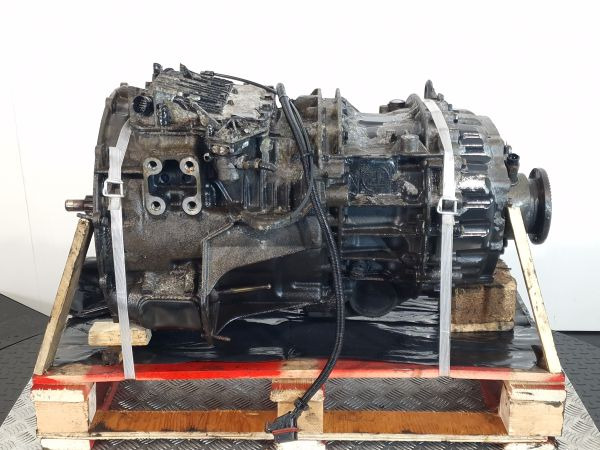 ZF Astronic 12AS1210TO Gearbox - Vaihdelaatikko: kuva ZF Astronic 12AS1210TO Gearbox - Vaihdelaatikko ZF Astronic 12AS1210TO Gearbox - Vaihdelaatikko: kuva ZF Astronic 12AS1210TO Gearbox - Vaihdelaatikko