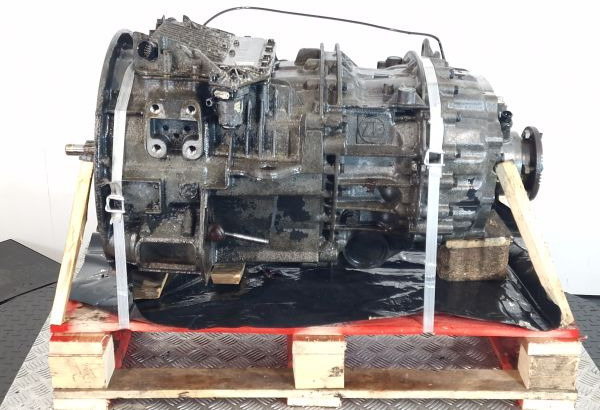 ZF Astronic 12AS1210TO Gearbox - Vaihdelaatikko: kuva ZF Astronic 12AS1210TO Gearbox - Vaihdelaatikko ZF Astronic 12AS1210TO Gearbox - Vaihdelaatikko: kuva ZF Astronic 12AS1210TO Gearbox - Vaihdelaatikko