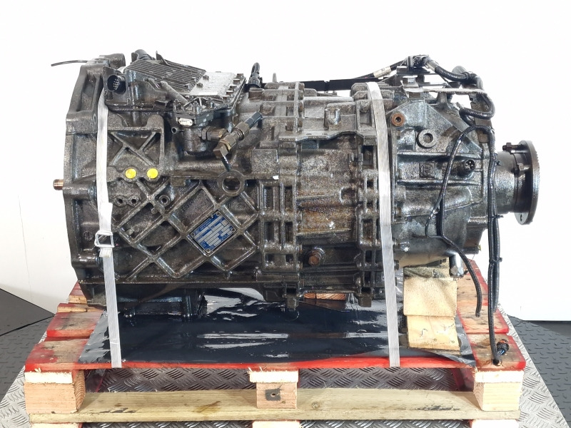 ZF Astronic 12AS2330TD Gearbox - Vaihdelaatikko: kuva ZF Astronic 12AS2330TD Gearbox - Vaihdelaatikko ZF Astronic 12AS2330TD Gearbox - Vaihdelaatikko: kuva ZF Astronic 12AS2330TD Gearbox - Vaihdelaatikko