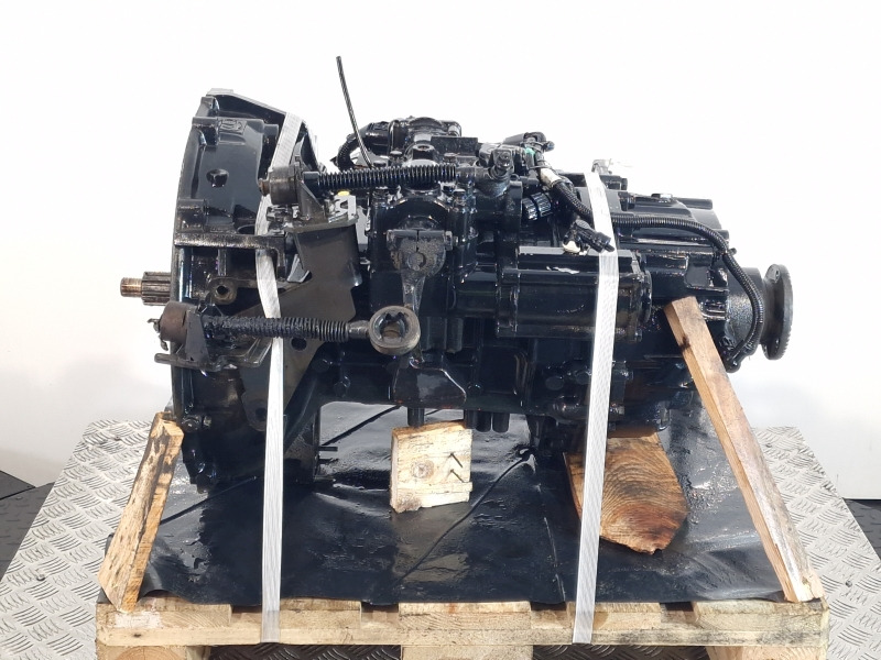 ZF Ecolite 6S800TO Renault Spec Gearbox - Vaihdelaatikko: kuva ZF Ecolite 6S800TO Renault Spec Gearbox - Vaihdelaatikko ZF Ecolite 6S800TO Renault Spec Gearbox - Vaihdelaatikko: kuva ZF Ecolite 6S800TO Renault Spec Gearbox - Vaihdelaatikko