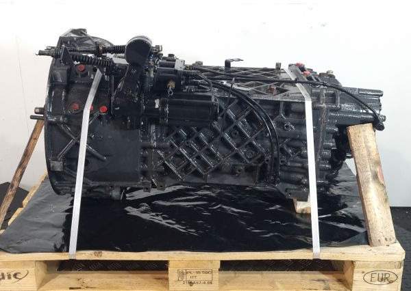 ZF New Ecosplit 16S 2220 TD Gearbox - Vaihdelaatikko: kuva  ZF New Ecosplit 16S 2220 TD Gearbox - Vaihdelaatikko ZF New Ecosplit 16S 2220 TD Gearbox - Vaihdelaatikko: kuva  ZF New Ecosplit 16S 2220 TD Gearbox - Vaihdelaatikko
