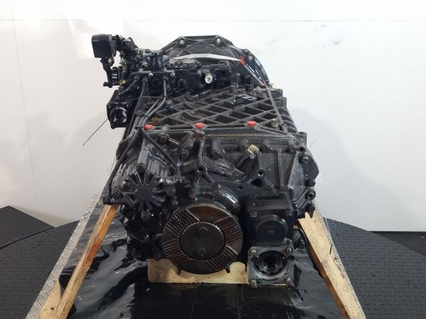 ZF New Ecosplit 16S 2220 TD Gearbox - Vaihdelaatikko: kuva  ZF New Ecosplit 16S 2220 TD Gearbox - Vaihdelaatikko ZF New Ecosplit 16S 2220 TD Gearbox - Vaihdelaatikko: kuva  ZF New Ecosplit 16S 2220 TD Gearbox - Vaihdelaatikko