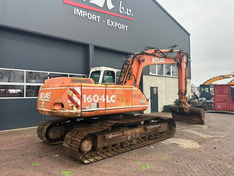 Atlas 1604LC - Telakaivukone: kuva Atlas 1604LC - Telakaivukone Atlas 1604LC - Telakaivukone: kuva Atlas 1604LC - Telakaivukone