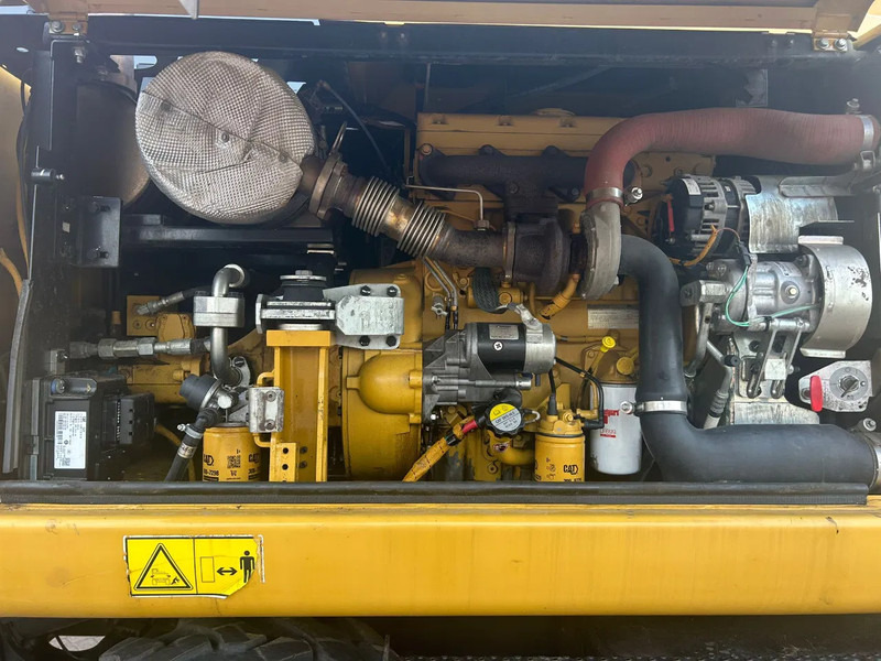 Caterpillar M313D - Pyöräalustainen kaivinkone: kuva Caterpillar M313D - Pyöräalustainen kaivinkone Caterpillar M313D - Pyöräalustainen kaivinkone: kuva Caterpillar M313D - Pyöräalustainen kaivinkone