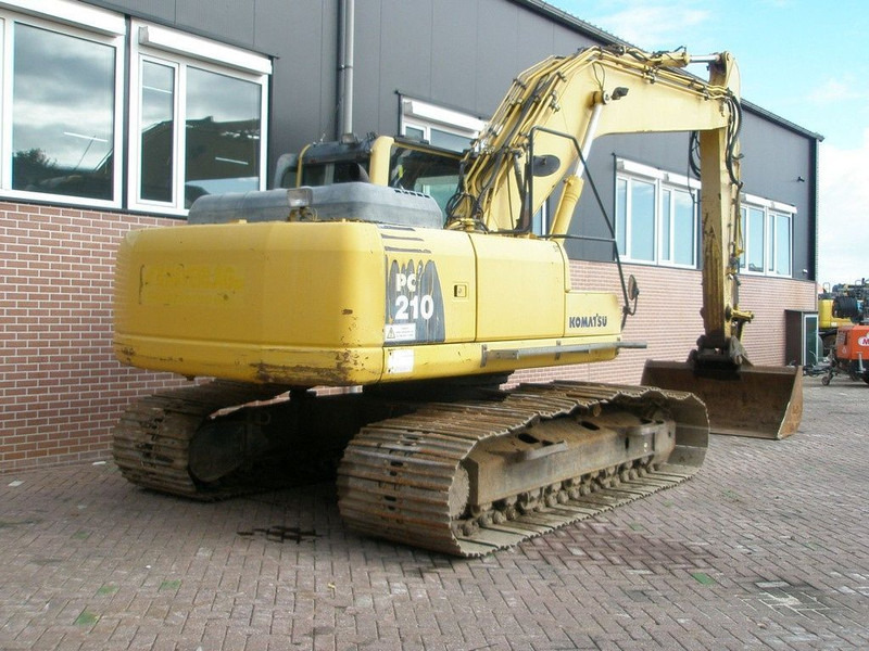 Komatsu PC 210LC-8 - Telakaivukone: kuva Komatsu PC 210LC-8 - Telakaivukone Komatsu PC 210LC-8 - Telakaivukone: kuva Komatsu PC 210LC-8 - Telakaivukone