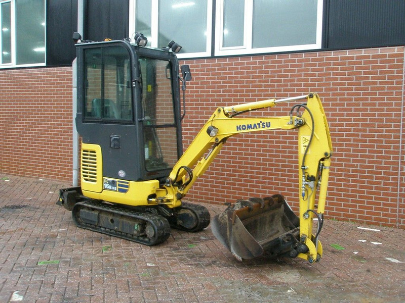 Komatsu PC16R-3HS - Minikuormaaja: kuva Komatsu PC16R-3HS - Minikuormaaja Komatsu PC16R-3HS - Minikuormaaja: kuva Komatsu PC16R-3HS - Minikuormaaja
