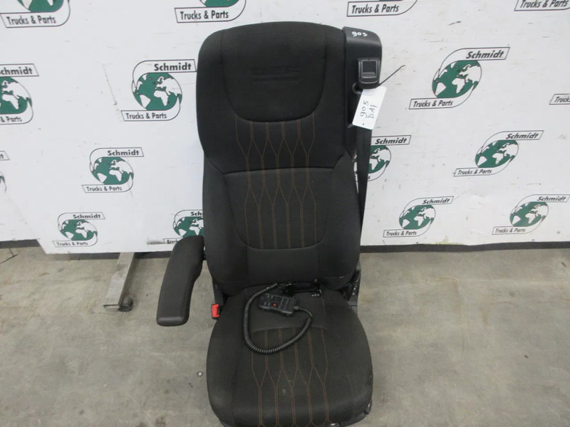 DAF 2104652 LUXEN STOEL DAF XF 450 EURO 6 MODEL 2021 - Istuin - Kuorma-auto: kuva DAF 2104652 LUXEN STOEL DAF XF 450 EURO 6 MODEL 2021 - Istuin - Kuorma-auto DAF 2104652 LUXEN STOEL DAF XF 450 EURO 6 MODEL 2021 - Istuin - Kuorma-auto: kuva DAF 2104652 LUXEN STOEL DAF XF 450 EURO 6 MODEL 2021 - Istuin - Kuorma-auto