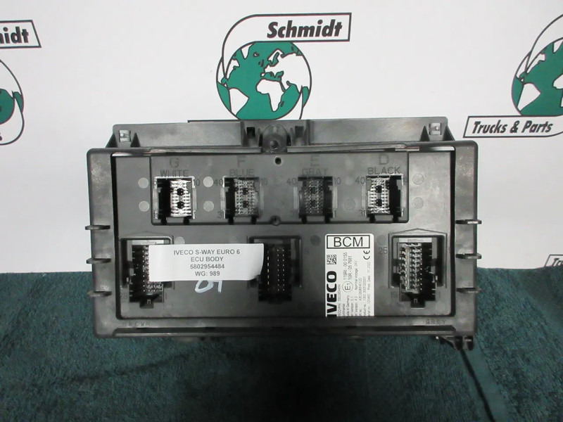 Iveco 5802954484 BCM MODULEN IVECO S WAY MODEL 2023 - Sähköjärjestelmä - Kuorma-auto: kuva Iveco 5802954484 BCM MODULEN IVECO S WAY MODEL 2023 - Sähköjärjestelmä - Kuorma-auto Iveco 5802954484 BCM MODULEN IVECO S WAY MODEL 2023 - Sähköjärjestelmä - Kuorma-auto: kuva Iveco 5802954484 BCM MODULEN IVECO S WAY MODEL 2023 - Sähköjärjestelmä - Kuorma-auto