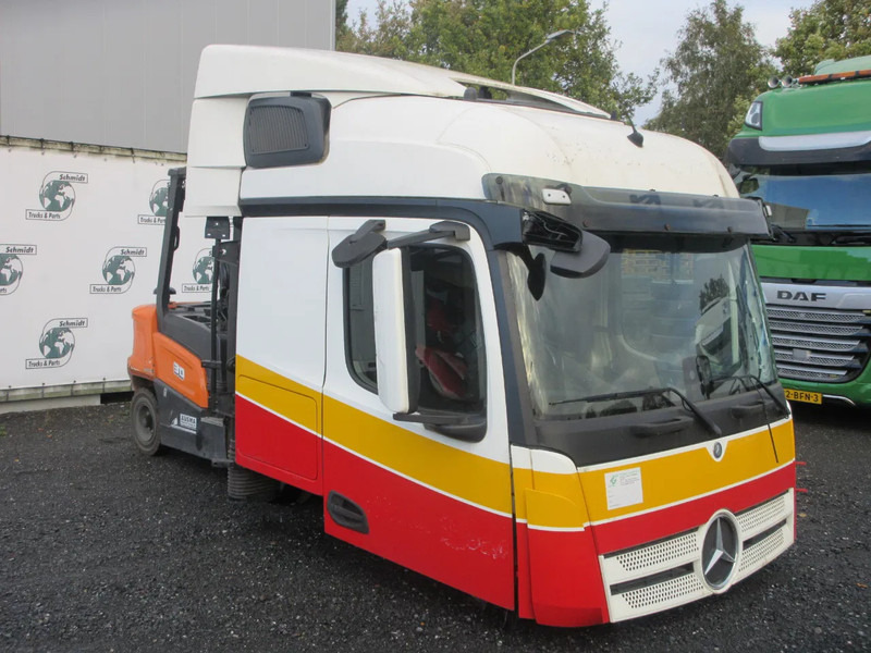 Mercedes-Benz MERCEDES 1842 CABINE MODEL 2018 MP4 - Ohjaamo ja sisustus - Kuorma-auto: kuva Mercedes-Benz MERCEDES 1842 CABINE MODEL 2018 MP4 - Ohjaamo ja sisustus - Kuorma-auto Mercedes-Benz MERCEDES 1842 CABINE MODEL 2018 MP4 - Ohjaamo ja sisustus - Kuorma-auto: kuva Mercedes-Benz MERCEDES 1842 CABINE MODEL 2018 MP4 - Ohjaamo ja sisustus - Kuorma-auto