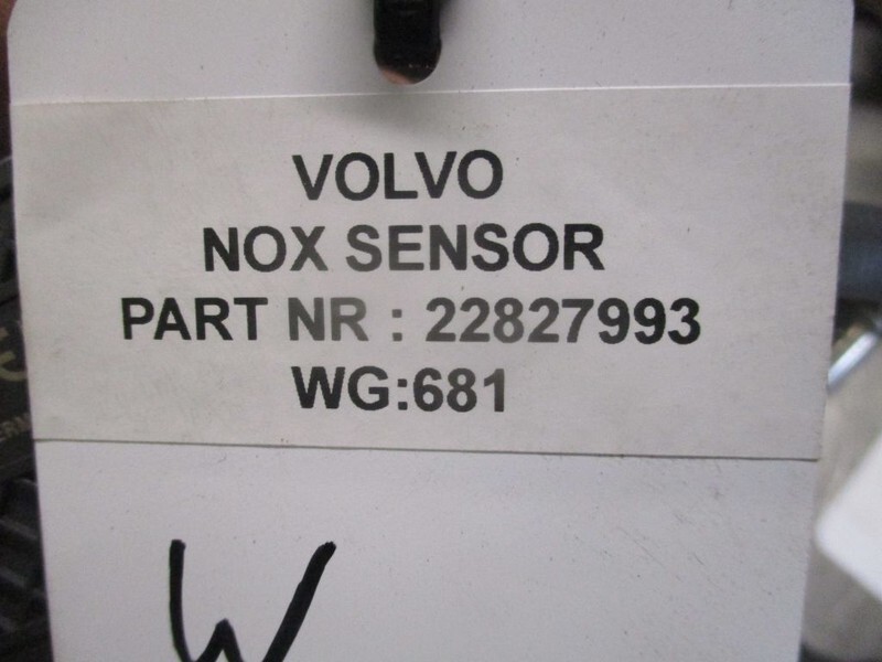 Renault 22827993 NOX SENSOR T 460 - Polttoainejärjestelmä - Kuorma-auto: kuva Renault 22827993 NOX SENSOR T 460 - Polttoainejärjestelmä - Kuorma-auto Renault 22827993 NOX SENSOR T 460 - Polttoainejärjestelmä - Kuorma-auto: kuva Renault 22827993 NOX SENSOR T 460 - Polttoainejärjestelmä - Kuorma-auto