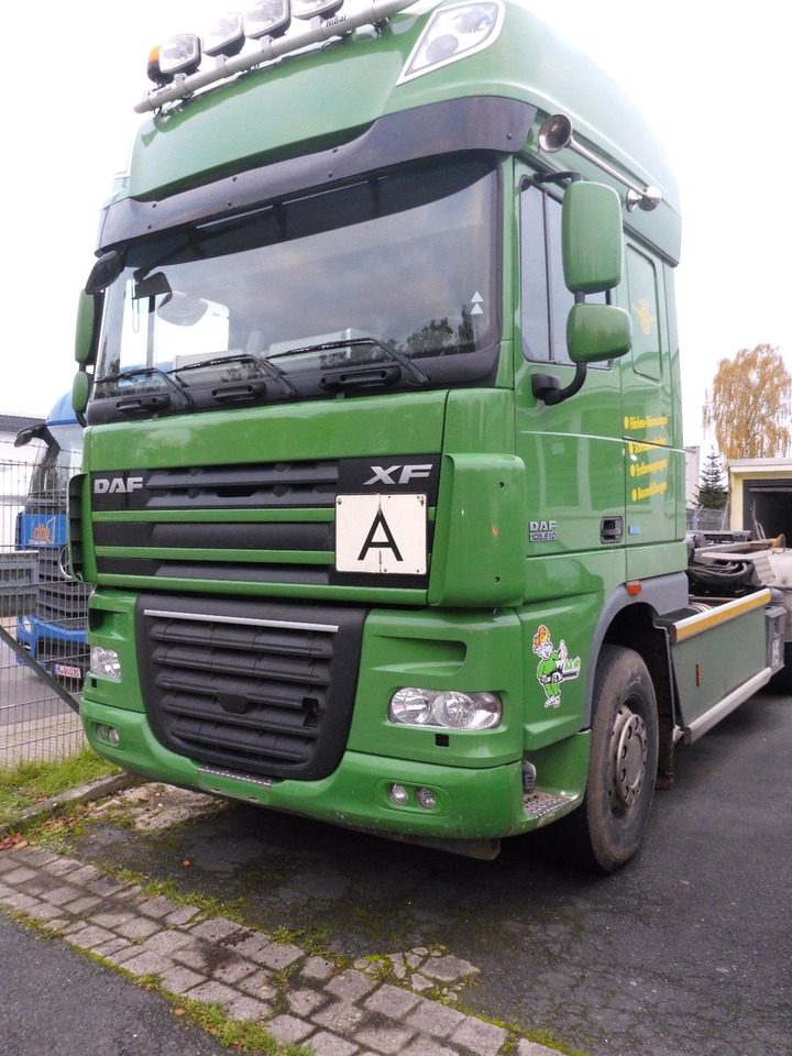 DAF XF 510 aus Werkverkehr 6 x 2 510PS Top-Zustan - Koukkulava kuorma-auto: kuva DAF XF 510 aus Werkverkehr 6 x 2 510PS Top-Zustan - Koukkulava kuorma-auto DAF XF 510 aus Werkverkehr 6 x 2 510PS Top-Zustan - Koukkulava kuorma-auto: kuva DAF XF 510 aus Werkverkehr 6 x 2 510PS Top-Zustan - Koukkulava kuorma-auto