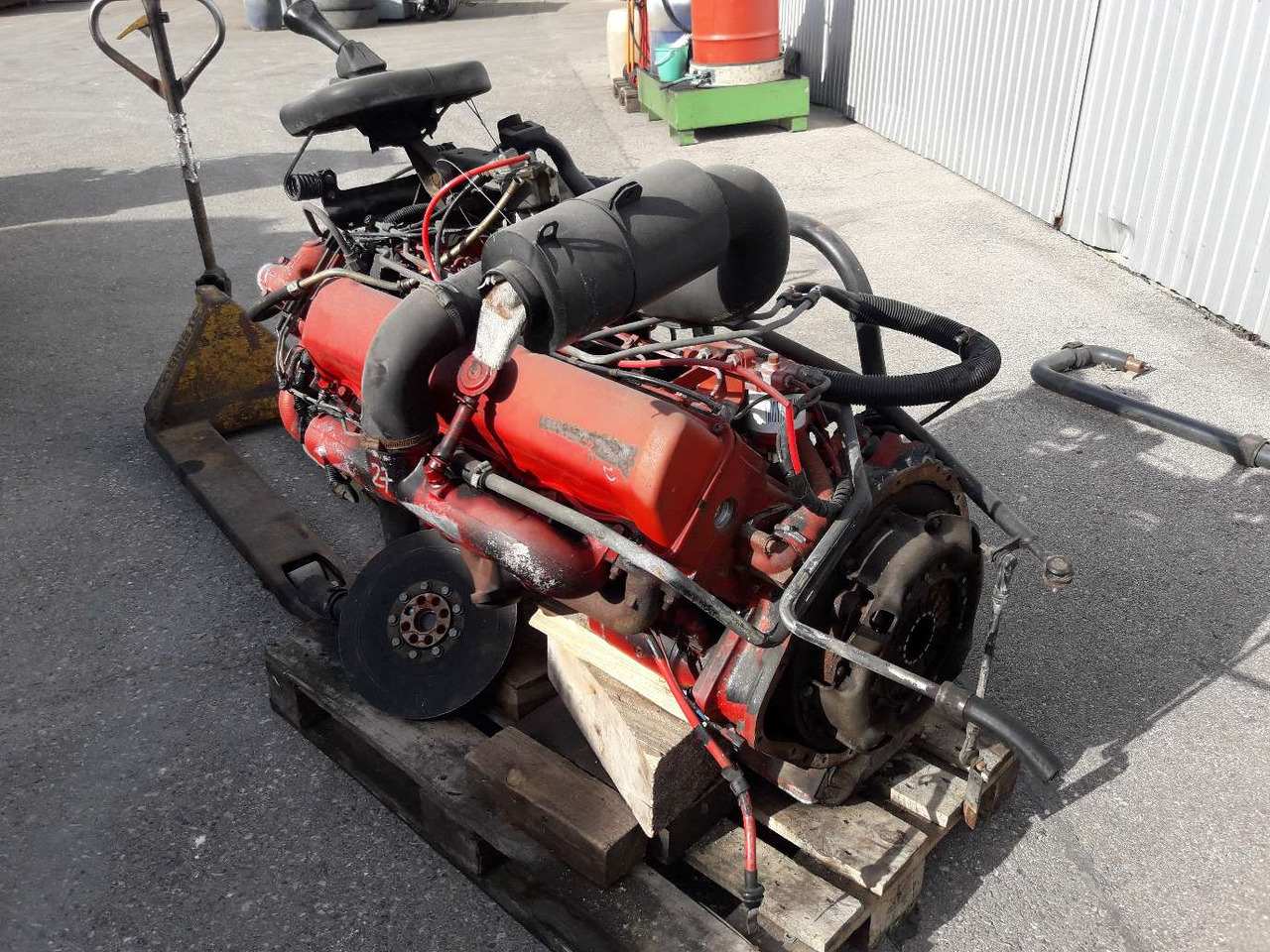 Ford 826F7FLA - Moottori: kuva Ford 826F7FLA - Moottori Ford 826F7FLA - Moottori: kuva Ford 826F7FLA - Moottori