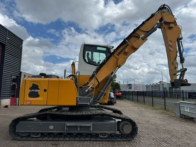 Liebherr LH 22 C Litronic 95 Rijwerk - Materiaalinkäsittelykone: kuva Liebherr LH 22 C Litronic 95 Rijwerk - Materiaalinkäsittelykone Liebherr LH 22 C Litronic 95 Rijwerk - Materiaalinkäsittelykone: kuva Liebherr LH 22 C Litronic 95 Rijwerk - Materiaalinkäsittelykone