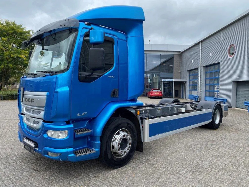 DAF LF290 / ONLY:429873KM / LWDS / GOOD TYRES / AUTOMATIC / EURO-6 / 2018 - Kuorma-auto alusta: kuva DAF LF290 / ONLY:429873KM / LWDS / GOOD TYRES / AUTOMATIC / EURO-6 / 2018 - Kuorma-auto alusta DAF LF290 / ONLY:429873KM / LWDS / GOOD TYRES / AUTOMATIC / EURO-6 / 2018 - Kuorma-auto alusta: kuva DAF LF290 / ONLY:429873KM / LWDS / GOOD TYRES / AUTOMATIC / EURO-6 / 2018 - Kuorma-auto alusta