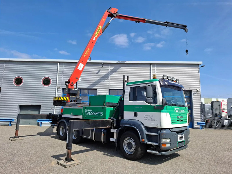MAN TGA 33.410 / 6X4 / PALFINGER PK4000 1EL ROOFER CRANE / 25M / REMOTE / 2X BIG AXLE / 490677 KM / MANUAL / EURO-3 / 2005 - Nosturiauto: kuva MAN TGA 33.410 / 6X4 / PALFINGER PK4000 1EL ROOFER CRANE / 25M / REMOTE / 2X BIG AXLE / 490677 KM / MANUAL / EURO-3 / 2005 - Nosturiauto MAN TGA 33.410 / 6X4 / PALFINGER PK4000 1EL ROOFER CRANE / 25M / REMOTE / 2X BIG AXLE / 490677 KM / MANUAL / EURO-3 / 2005 - Nosturiauto: kuva MAN TGA 33.410 / 6X4 / PALFINGER PK4000 1EL ROOFER CRANE / 25M / REMOTE / 2X BIG AXLE / 490677 KM / MANUAL / EURO-3 / 2005 - Nosturiauto