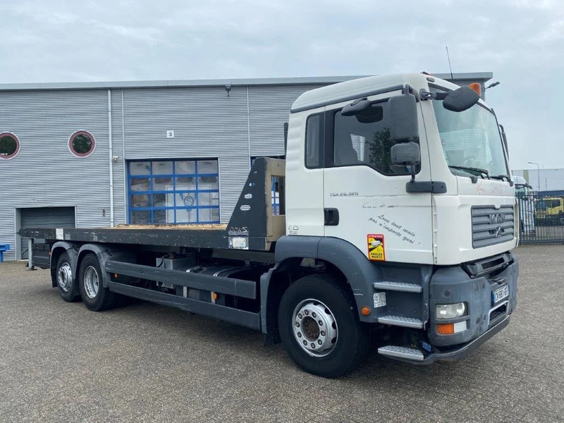 MAN TGA26.320 / SLIDING PLATEAU / WINCH / LIFT AXLE / MACHINE CARRIER / MANUAL / EURO-4 / 2007 - Hinausauto: kuva MAN TGA26.320 / SLIDING PLATEAU / WINCH / LIFT AXLE / MACHINE CARRIER / MANUAL / EURO-4 / 2007 - Hinausauto MAN TGA26.320 / SLIDING PLATEAU / WINCH / LIFT AXLE / MACHINE CARRIER / MANUAL / EURO-4 / 2007 - Hinausauto: kuva MAN TGA26.320 / SLIDING PLATEAU / WINCH / LIFT AXLE / MACHINE CARRIER / MANUAL / EURO-4 / 2007 - Hinausauto