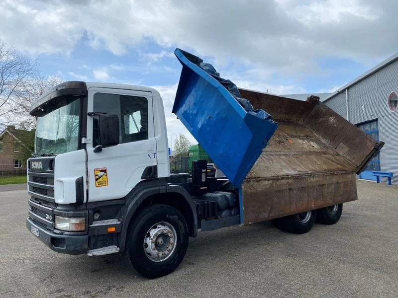 Scania 114-340 / 6X4 / 2 SIDE TIPPER / BIG AXLE / FULL-STEEL / DRUM BRAKES / MANUAL / 1999 - Kippiauto kuorma-auto: kuva Scania 114-340 / 6X4 / 2 SIDE TIPPER / BIG AXLE / FULL-STEEL / DRUM BRAKES / MANUAL / 1999 - Kippiauto kuorma-auto Scania 114-340 / 6X4 / 2 SIDE TIPPER / BIG AXLE / FULL-STEEL / DRUM BRAKES / MANUAL / 1999 - Kippiauto kuorma-auto: kuva Scania 114-340 / 6X4 / 2 SIDE TIPPER / BIG AXLE / FULL-STEEL / DRUM BRAKES / MANUAL / 1999 - Kippiauto kuorma-auto