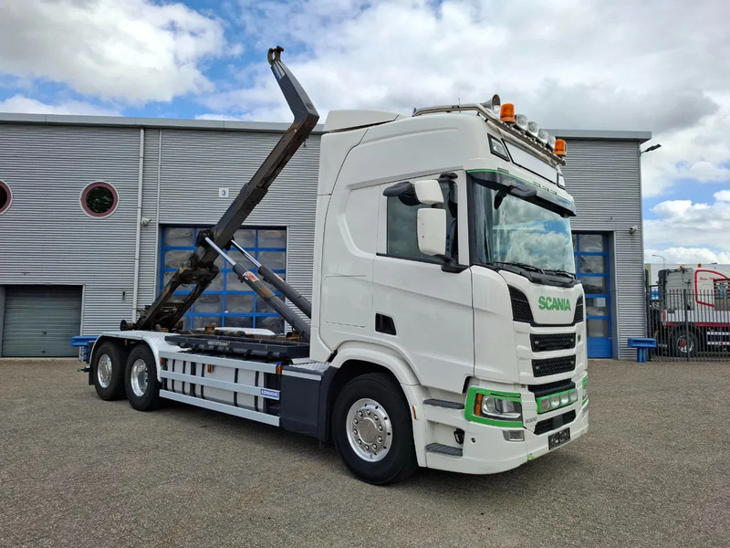 Scania NGS R500 / RETARDER / AJK HOOK 22 TON / LIFT+LENKACHSE / TUV:17-06-2026 / NAVI / LWDS / ALCOA / LEATHER / AUTOMATIC / EURO-6 / 2 - Koukkulava kuorma-auto: kuva Scania NGS R500 / RETARDER / AJK HOOK 22 TON / LIFT+LENKACHSE / TUV:17-06-2026 / NAVI / LWDS / ALCOA / LEATHER / AUTOMATIC / EURO-6 / 2 - Koukkulava kuorma-auto Scania NGS R500 / RETARDER / AJK HOOK 22 TON / LIFT+LENKACHSE / TUV:17-06-2026 / NAVI / LWDS / ALCOA / LEATHER / AUTOMATIC / EURO-6 / 2 - Koukkulava kuorma-auto: kuva Scania NGS R500 / RETARDER / AJK HOOK 22 TON / LIFT+LENKACHSE / TUV:17-06-2026 / NAVI / LWDS / ALCOA / LEATHER / AUTOMATIC / EURO-6 / 2 - Koukkulava kuorma-auto