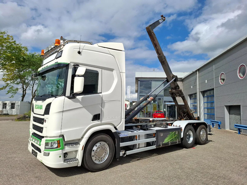 Scania NGS R500 / RETARDER / AJK HOOK 22 TON / LIFT+LENKACHSE / TUV:17-06-2026 / NAVI / LWDS / ALCOA / LEATHER / AUTOMATIC / EURO-6 / 2 - Koukkulava kuorma-auto: kuva Scania NGS R500 / RETARDER / AJK HOOK 22 TON / LIFT+LENKACHSE / TUV:17-06-2026 / NAVI / LWDS / ALCOA / LEATHER / AUTOMATIC / EURO-6 / 2 - Koukkulava kuorma-auto Scania NGS R500 / RETARDER / AJK HOOK 22 TON / LIFT+LENKACHSE / TUV:17-06-2026 / NAVI / LWDS / ALCOA / LEATHER / AUTOMATIC / EURO-6 / 2 - Koukkulava kuorma-auto: kuva Scania NGS R500 / RETARDER / AJK HOOK 22 TON / LIFT+LENKACHSE / TUV:17-06-2026 / NAVI / LWDS / ALCOA / LEATHER / AUTOMATIC / EURO-6 / 2 - Koukkulava kuorma-auto