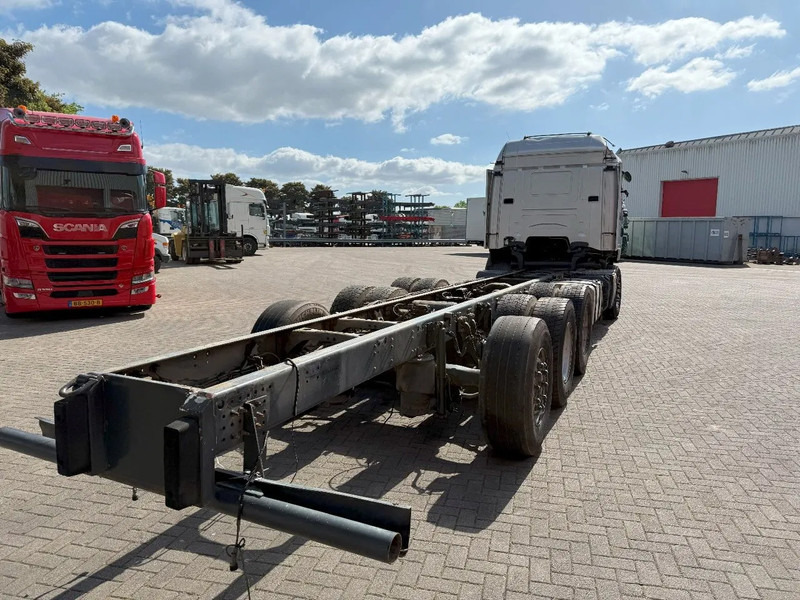 Scania R490 / 8X4 / ENGINE RUNNING / RETARDER / 9 TON FRONT AXLE / LIFT+LENKACHSE / AUTOMATIC / EURO-6 / 2017 - Kuorma-auto alusta: kuva Scania R490 / 8X4 / ENGINE RUNNING / RETARDER / 9 TON FRONT AXLE / LIFT+LENKACHSE / AUTOMATIC / EURO-6 / 2017 - Kuorma-auto alusta Scania R490 / 8X4 / ENGINE RUNNING / RETARDER / 9 TON FRONT AXLE / LIFT+LENKACHSE / AUTOMATIC / EURO-6 / 2017 - Kuorma-auto alusta: kuva Scania R490 / 8X4 / ENGINE RUNNING / RETARDER / 9 TON FRONT AXLE / LIFT+LENKACHSE / AUTOMATIC / EURO-6 / 2017 - Kuorma-auto alusta