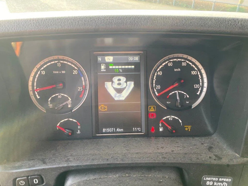 Koukkulava kuorma-auto Scania R520 V8 / 8X4 / BIG AXLE / AJK HOOKLIFT 30TON / LIFT+LENKACHSE / NAVI / LEATHER / FULL-AIR / AUTOMATIC / EURO-6 / 2015: kuva Koukkulava kuorma-auto Scania R520 V8 / 8X4 / BIG AXLE / AJK HOOKLIFT 30TON / LIFT+LENKACHSE / NAVI / LEATHER / FULL-AIR / AUTOMATIC / EURO-6 / 2015 Koukkulava kuorma-auto Scania R520 V8 / 8X4 / BIG AXLE / AJK HOOKLIFT 30TON / LIFT+LENKACHSE / NAVI / LEATHER / FULL-AIR / AUTOMATIC / EURO-6 / 2015: kuva Koukkulava kuorma-auto Scania R520 V8 / 8X4 / BIG AXLE / AJK HOOKLIFT 30TON / LIFT+LENKACHSE / NAVI / LEATHER / FULL-AIR / AUTOMATIC / EURO-6 / 2015