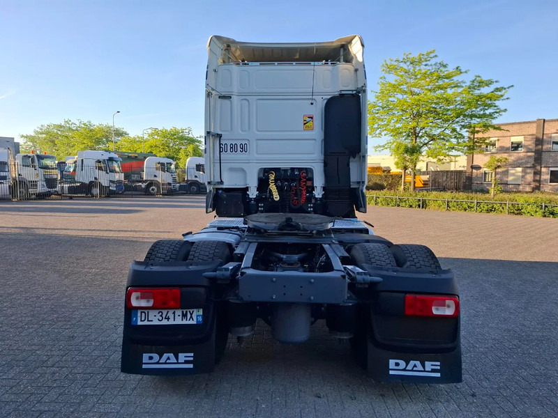 DAF XF106-460 / INTARDER / DEB / MANUAL / AIRCO / CLEAN TRUCK / EURO-6 / 2014 - Vetopöytäauto: kuva DAF XF106-460 / INTARDER / DEB / MANUAL / AIRCO / CLEAN TRUCK / EURO-6 / 2014 - Vetopöytäauto DAF XF106-460 / INTARDER / DEB / MANUAL / AIRCO / CLEAN TRUCK / EURO-6 / 2014 - Vetopöytäauto: kuva DAF XF106-460 / INTARDER / DEB / MANUAL / AIRCO / CLEAN TRUCK / EURO-6 / 2014 - Vetopöytäauto