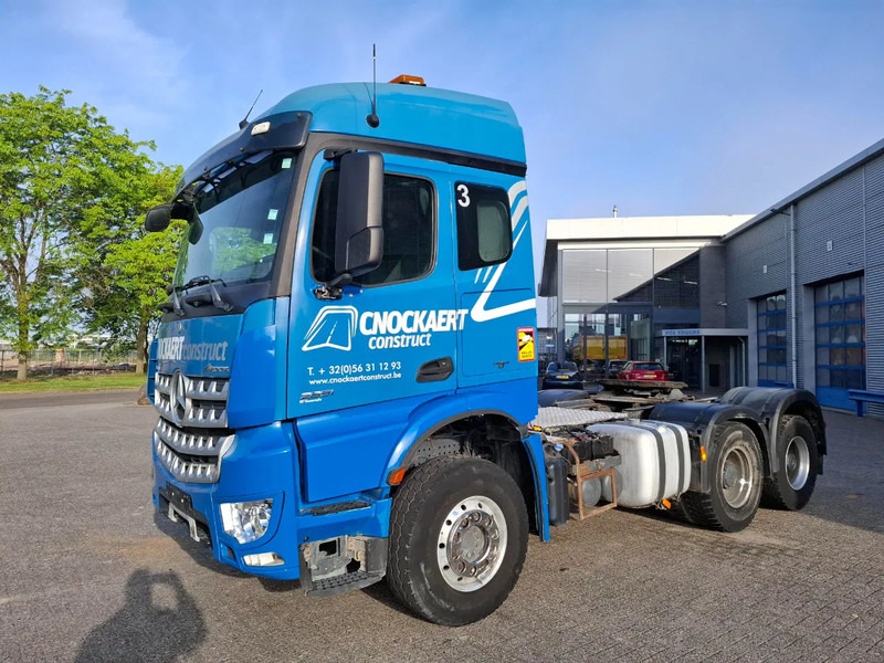 Mercedes-Benz Arocs 2851 / 6X4 / HYDRAULICS / BIG AXLE / ALCOA / AIRCO / AUTOMATIC / EURO-6 / 2015 - Vetopöytäauto: kuva Mercedes-Benz Arocs 2851 / 6X4 / HYDRAULICS / BIG AXLE / ALCOA / AIRCO / AUTOMATIC / EURO-6 / 2015 - Vetopöytäauto Mercedes-Benz Arocs 2851 / 6X4 / HYDRAULICS / BIG AXLE / ALCOA / AIRCO / AUTOMATIC / EURO-6 / 2015 - Vetopöytäauto: kuva Mercedes-Benz Arocs 2851 / 6X4 / HYDRAULICS / BIG AXLE / ALCOA / AIRCO / AUTOMATIC / EURO-6 / 2015 - Vetopöytäauto