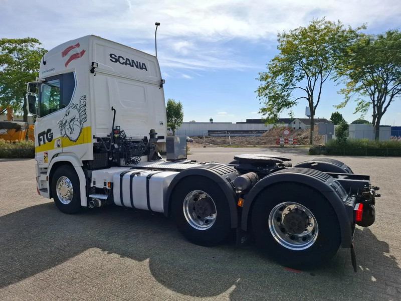 Scania NGS R650 V8 / 6X4 / RETARDER / 2X BIG AXLE / PARKCOOL / DOUBLE TANK / INLINER / FULL-AIR / ALCOA / LEATHER / NAVI / GEN2 V2 / EU - Vetopöytäauto: kuva Scania NGS R650 V8 / 6X4 / RETARDER / 2X BIG AXLE / PARKCOOL / DOUBLE TANK / INLINER / FULL-AIR / ALCOA / LEATHER / NAVI / GEN2 V2 / EU - Vetopöytäauto Scania NGS R650 V8 / 6X4 / RETARDER / 2X BIG AXLE / PARKCOOL / DOUBLE TANK / INLINER / FULL-AIR / ALCOA / LEATHER / NAVI / GEN2 V2 / EU - Vetopöytäauto: kuva Scania NGS R650 V8 / 6X4 / RETARDER / 2X BIG AXLE / PARKCOOL / DOUBLE TANK / INLINER / FULL-AIR / ALCOA / LEATHER / NAVI / GEN2 V2 / EU - Vetopöytäauto