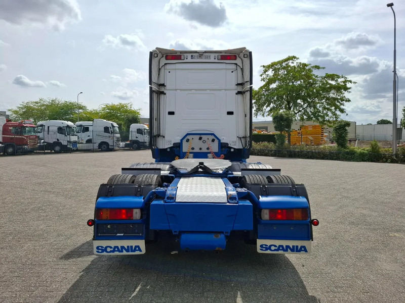 Scania R560 V8 / BOOGIE / HYDRAULICS / FULL-AIR / AUTOMATIC / EURO-5 / 2012 - Vetopöytäauto: kuva Scania R560 V8 / BOOGIE / HYDRAULICS / FULL-AIR / AUTOMATIC / EURO-5 / 2012 - Vetopöytäauto Scania R560 V8 / BOOGIE / HYDRAULICS / FULL-AIR / AUTOMATIC / EURO-5 / 2012 - Vetopöytäauto: kuva Scania R560 V8 / BOOGIE / HYDRAULICS / FULL-AIR / AUTOMATIC / EURO-5 / 2012 - Vetopöytäauto