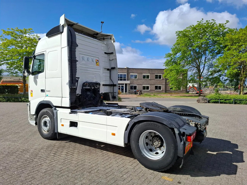 Volvo FH13-540 / HYDRAULICS / VEB+ / TUV:01-04-2026 / FRIDGE / AIRCO / SIDESKIRTS / AUTOMATIC / EURO-5 / 2012 - Vetopöytäauto: kuva Volvo FH13-540 / HYDRAULICS / VEB+ / TUV:01-04-2026 / FRIDGE / AIRCO / SIDESKIRTS / AUTOMATIC / EURO-5 / 2012 - Vetopöytäauto Volvo FH13-540 / HYDRAULICS / VEB+ / TUV:01-04-2026 / FRIDGE / AIRCO / SIDESKIRTS / AUTOMATIC / EURO-5 / 2012 - Vetopöytäauto: kuva Volvo FH13-540 / HYDRAULICS / VEB+ / TUV:01-04-2026 / FRIDGE / AIRCO / SIDESKIRTS / AUTOMATIC / EURO-5 / 2012 - Vetopöytäauto