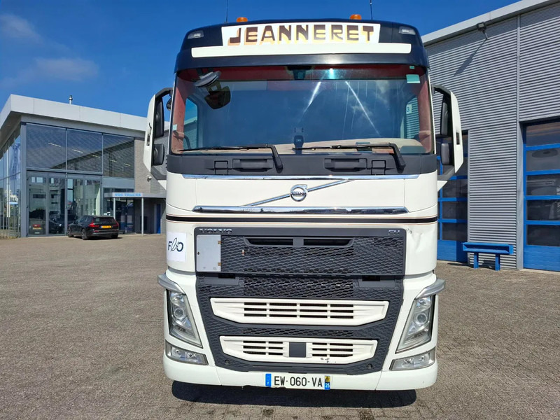 Vetopöytäauto Volvo FH4-460 / VEB+ / DOUBLE TANK / FRIDGE / AUTOMATIC / EURO-6 / 2018: kuva Vetopöytäauto Volvo FH4-460 / VEB+ / DOUBLE TANK / FRIDGE / AUTOMATIC / EURO-6 / 2018