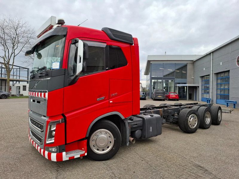Volvo FH16-750 / VEB+ / ONLY:349761 KM / 9TON FRONT AXLE / INLINER / TECHNICAL 60TON / FULL-AIR / AUTOMATIC / EURO-6 / 2016 - Kuorma-auto alusta: kuva Volvo FH16-750 / VEB+ / ONLY:349761 KM / 9TON FRONT AXLE / INLINER / TECHNICAL 60TON / FULL-AIR / AUTOMATIC / EURO-6 / 2016 - Kuorma-auto alusta Volvo FH16-750 / VEB+ / ONLY:349761 KM / 9TON FRONT AXLE / INLINER / TECHNICAL 60TON / FULL-AIR / AUTOMATIC / EURO-6 / 2016 - Kuorma-auto alusta: kuva Volvo FH16-750 / VEB+ / ONLY:349761 KM / 9TON FRONT AXLE / INLINER / TECHNICAL 60TON / FULL-AIR / AUTOMATIC / EURO-6 / 2016 - Kuorma-auto alusta